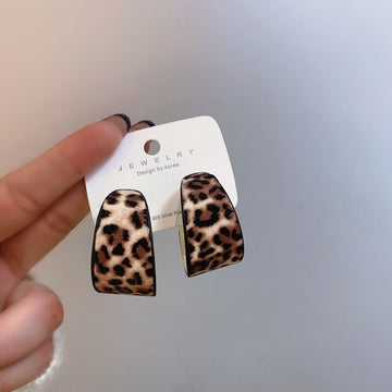 Autumn Winter Leopard Circle Retro Simple Earrings For Women Fashion Temperament Jewelry Gift 2022 Trendy Drop Earrings brincos daiiibabyyy